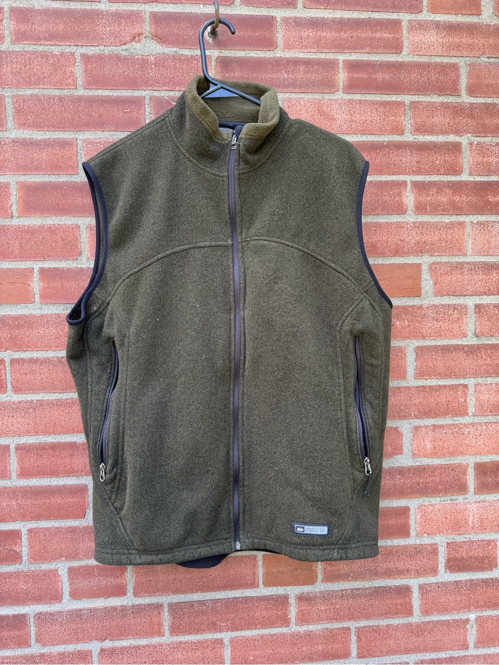 REI Olive Green Full Zip Fleece Vest Men’s XL Outdoor Hiking